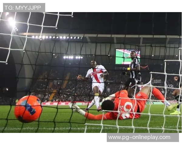 意甲激战：里昂逆转AC米兰红牌事件引发全场热议与十大精彩进球回顾