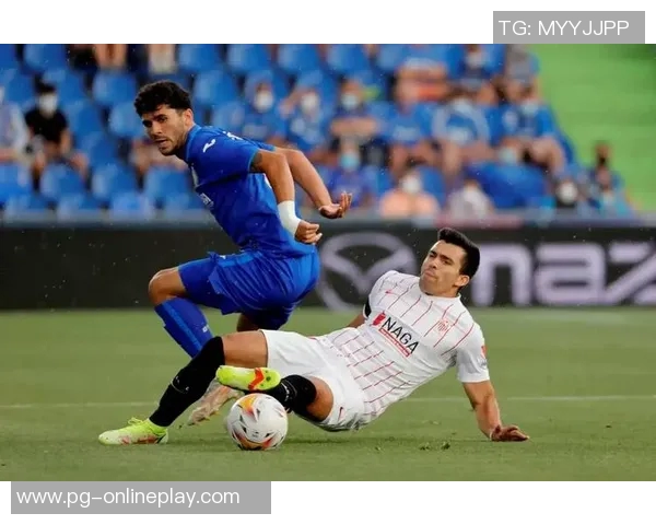 意甲焦点战马竞逆转里昂点球大战点燃全场激情 意甲焦点战马竞逆转里昂点球大战点燃全场激情