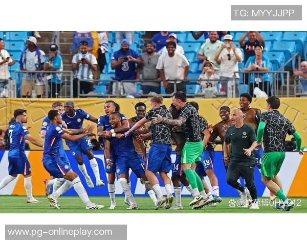 德甲激战：里昂大胜切尔西引发争议判罚全场沸腾