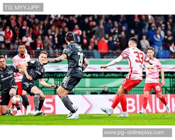 德甲精彩对决莱比锡完胜曼联战术解析与绝杀瞬间回顾